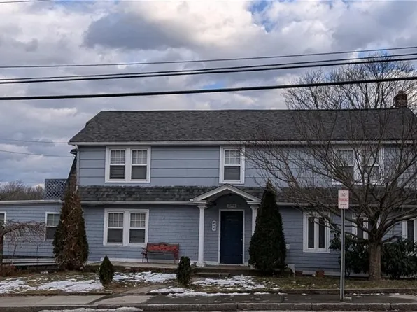 298 Washington St, West Warwick, RI 02893