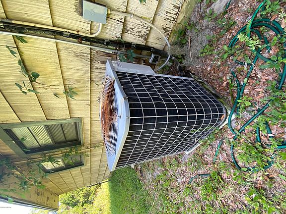 3rd image of 1360 River Hills Ct