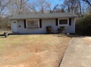 26 Mary Ann St, Newnan, GA 30263