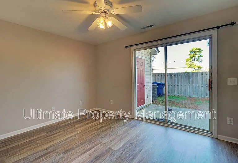 741 Sunseeker Dr — Photo 9