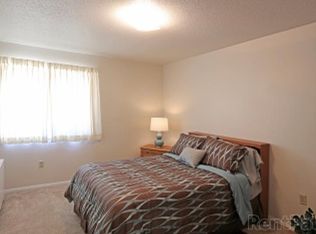 1010 W Benton St APT 102F, Iowa City, IA 52246