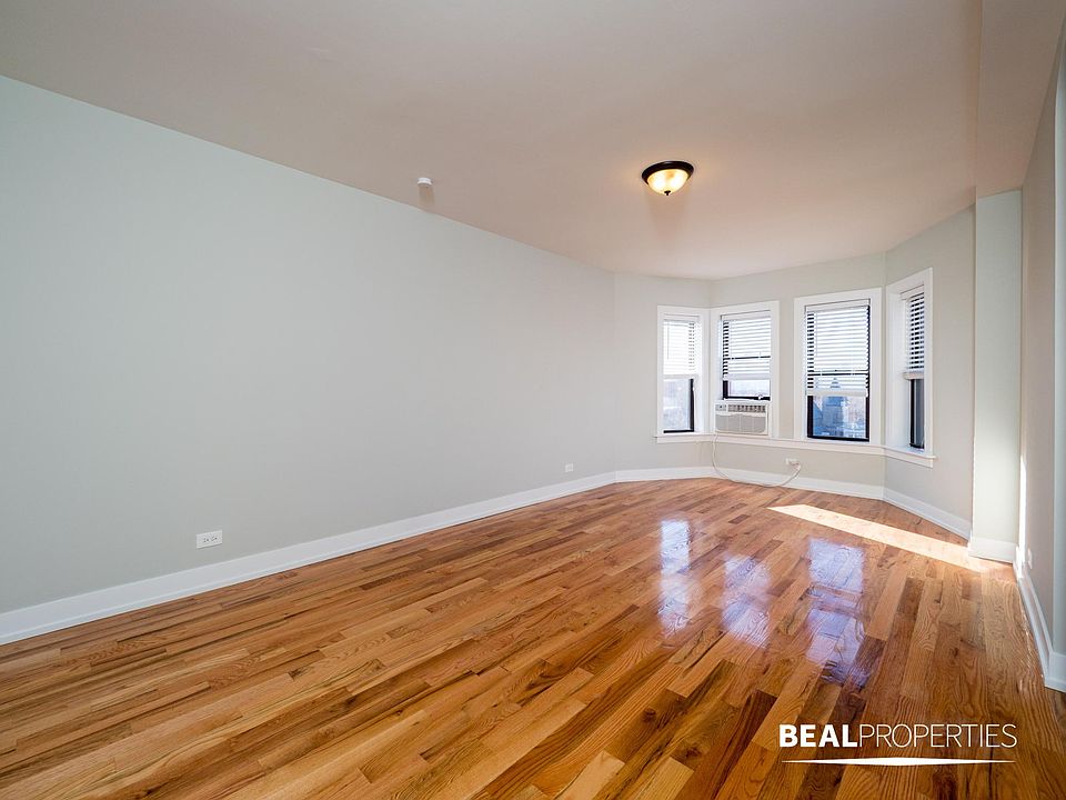 1st image of 550 W Arlington Pl APT 201