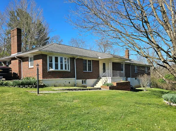 172 Thorn St, Tazewell, VA 24651