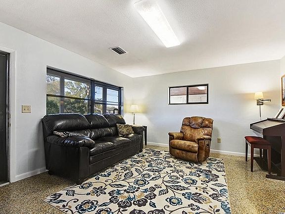2nd image of 5414 Kalmia Dr