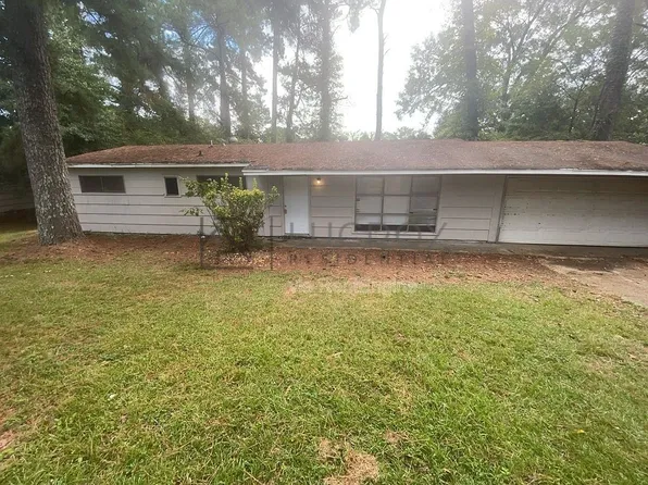 2694 Woodside Dr, Jackson, MS 39204