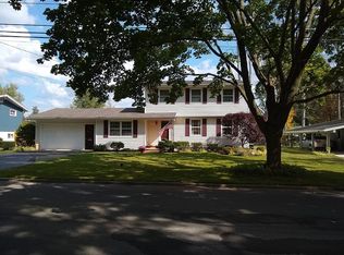 67 Roosevelt Dr, Lockport, NY 14094