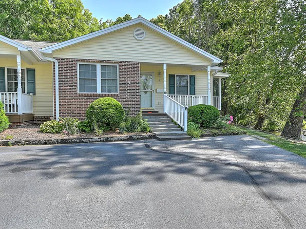 703 N Main St #9, Elizabethton, TN 37643