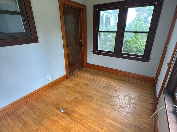 2nd image of 2614 Dupont Ave N