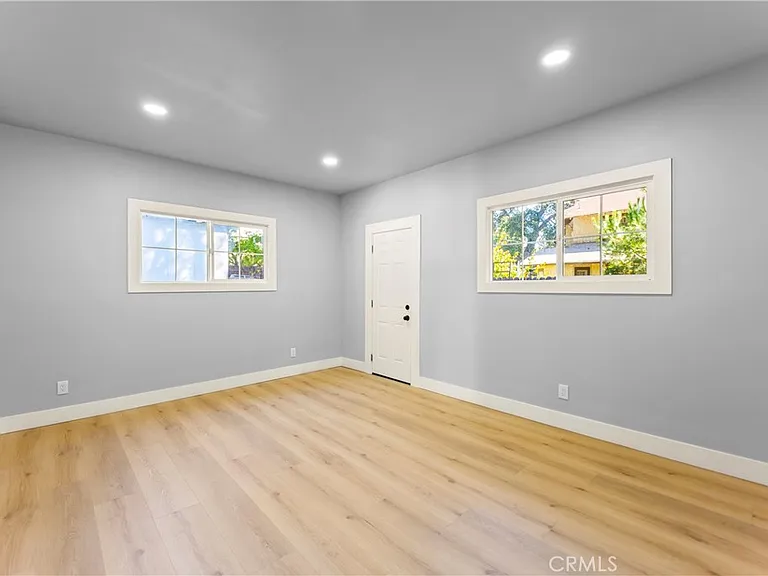 379 Buena Loma St — Photo 15