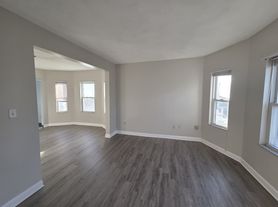 93 Vernal St, Everett, MA