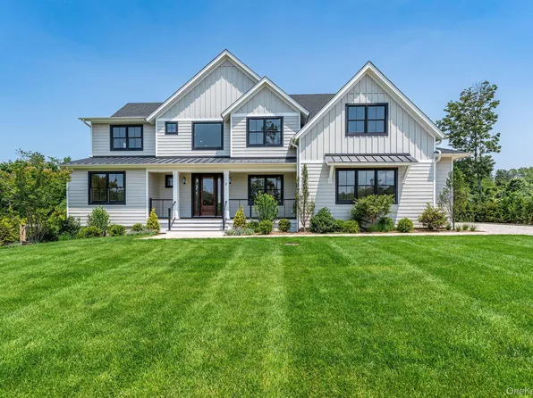 7 Sea Crest Court, Jamesport, NY 11947