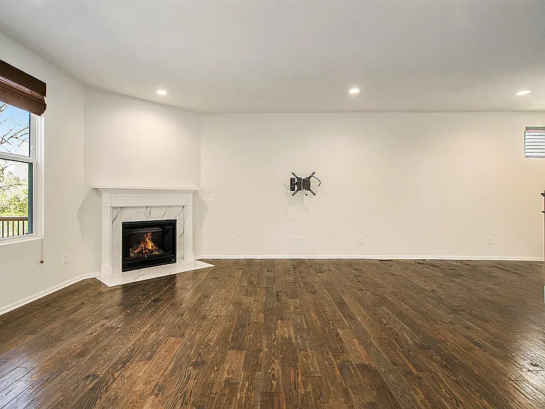 2895 Dillon Dr — Photo 8