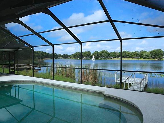 5th image of 3749 Lake Breeze Dr