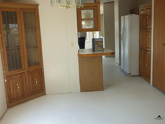 2nd image of 1911 Ziebach St