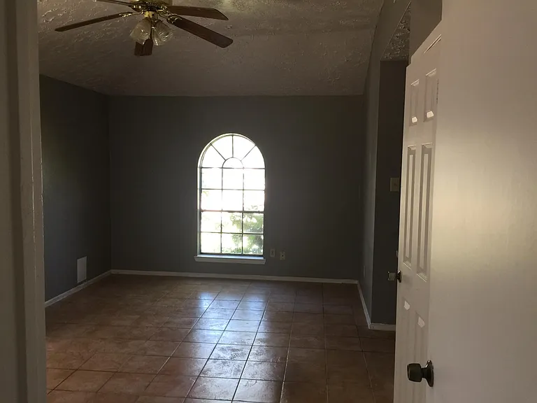 16339 Meadowbrook Farm Rd — Photo 6