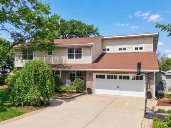 3909 Forest Ave, Downers Grove, IL 60515
