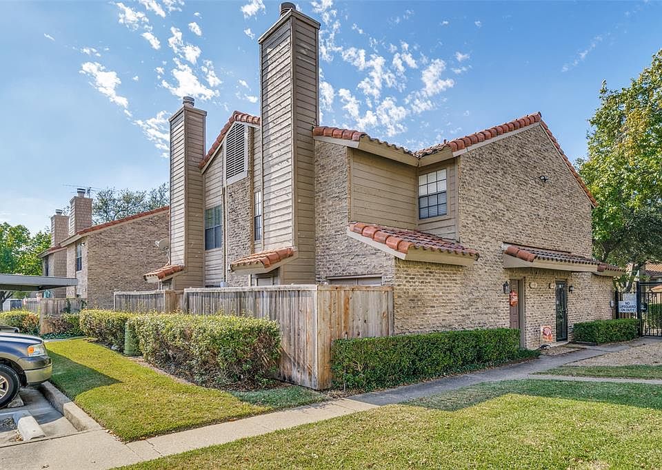 1st image of 333 Melrose Dr APT 4C