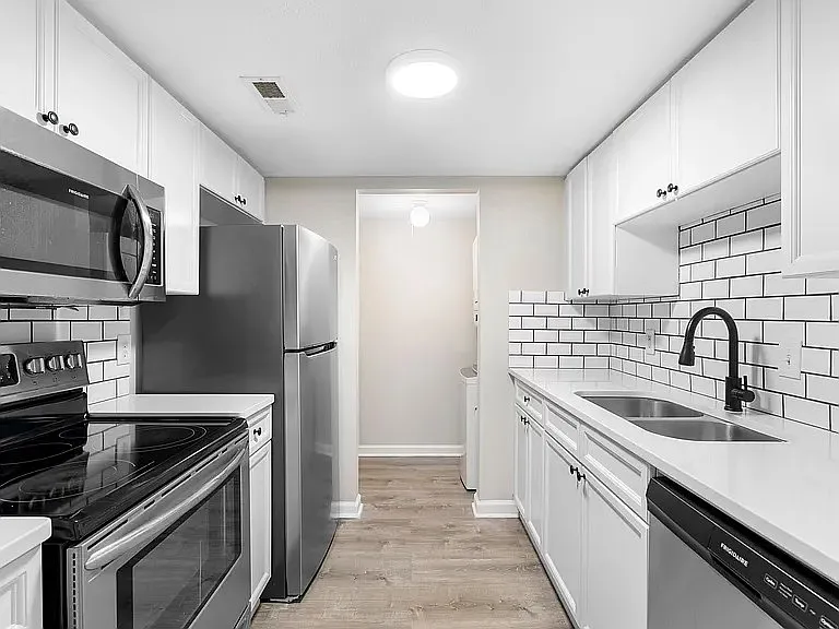 420 Elysian Fields Rd #E5 — Photo 1