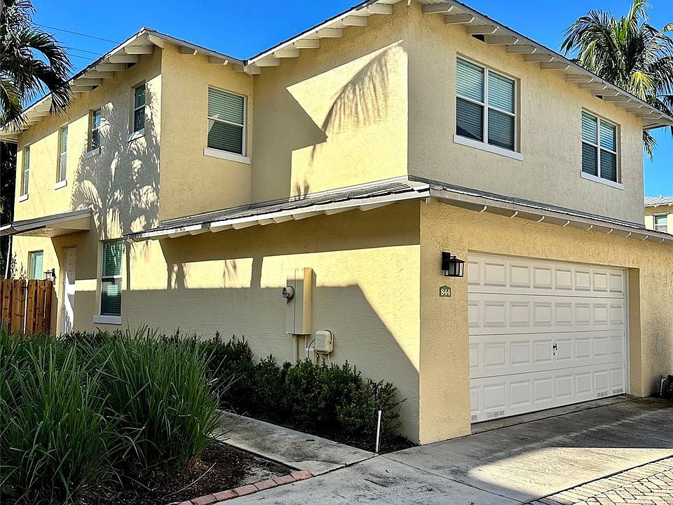 1st image of 844 SE 4th Court