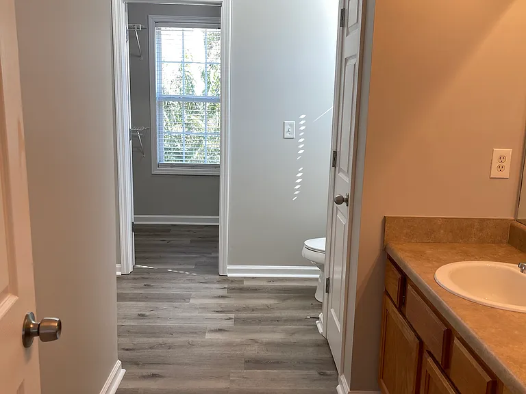 166 Rosemont Ct — Photo 29