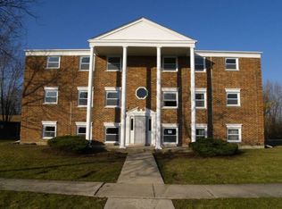 4106 Charleston Rd APT 2E, Matteson, IL 60443