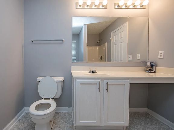 3rd image of 4553 Darrowby Dr