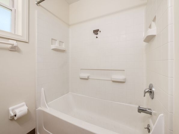 1140 Eastfield Rd #1