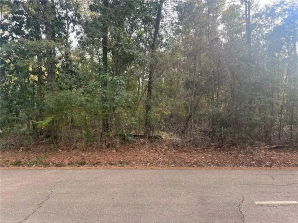 Verneuil Ln, Ponchatoula, LA 70454