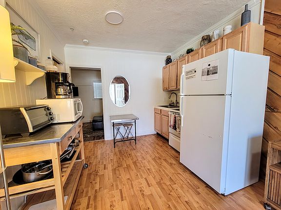 5th image of 651 S Snowflake Ln #102