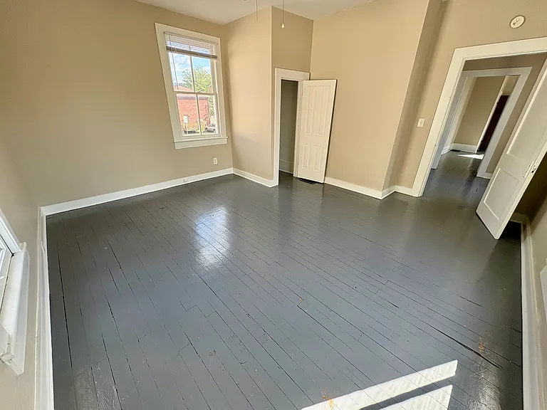 176 Main St — Photo 25