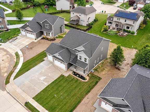 2nd image of 759 Seagate Dr