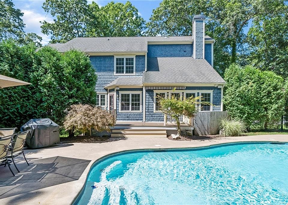 1st image of 12 Cassandra Ln