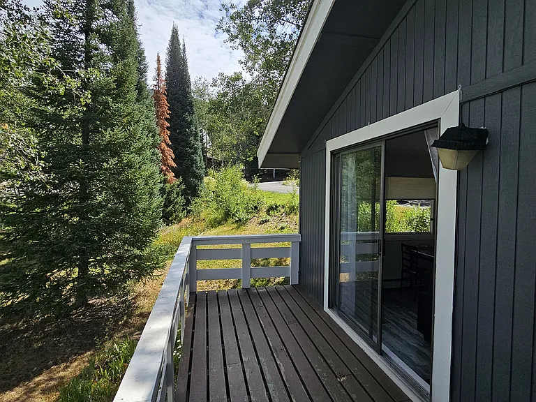 2735 Alpenglow Way #B — Photo 10