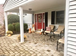 26 Knollwood Rd, Flanders, NJ 07836