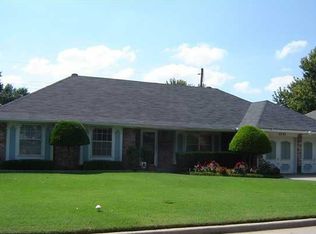 3733 N Riverside Dr, Bethany, OK 73008