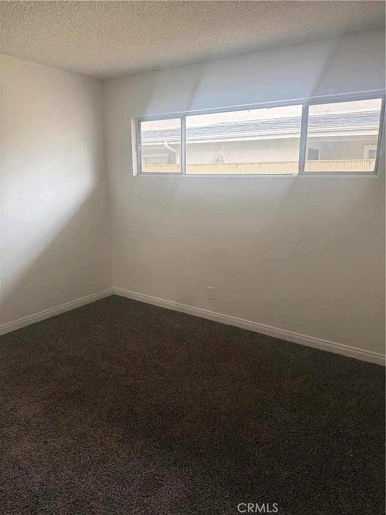 2 bed, 900 sqft, $2,500 — Photo 1