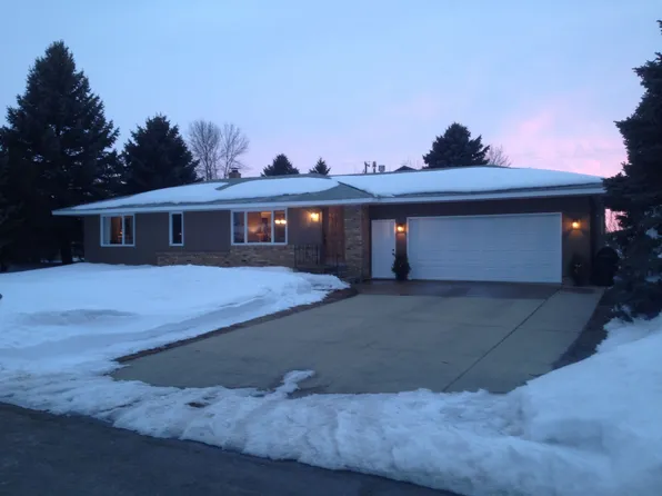 164 Hillcrest Ave, Spicer, MN 56288