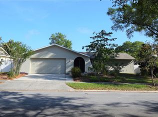 107 Timber Cir, Safety Harbor, FL 34695