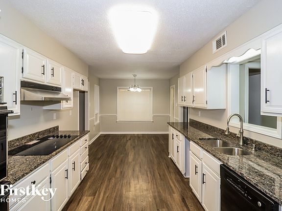 5th image of 2350 Thornwood Ln