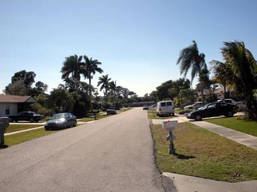 3rd image of 4305 Violet Cir