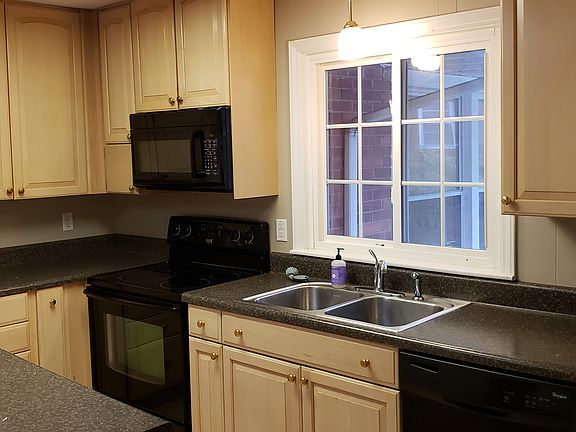 3rd image of 2338 Glascock St