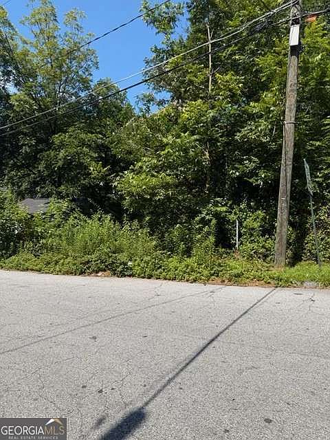 2nd image of 120 Holly Rd NW