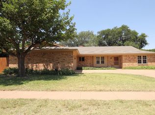 8108 Knoxville Ave, Lubbock, TX 79423