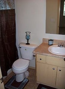 4th image of 1309 McDaniel Ln SE APT 201