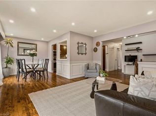 21 Milverton Close, Hamilton, ON L8B 0B1