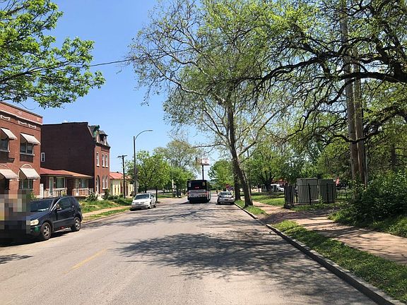 5th image of 2719-2723 Meramec St