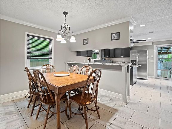 5th image of 70387 L St