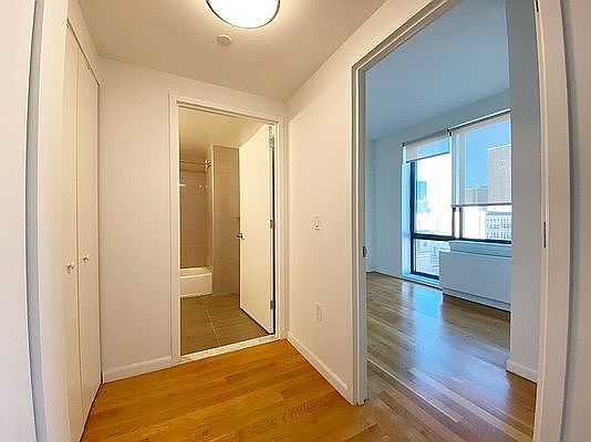 5th image of 1770 Madison Ave APT 6D