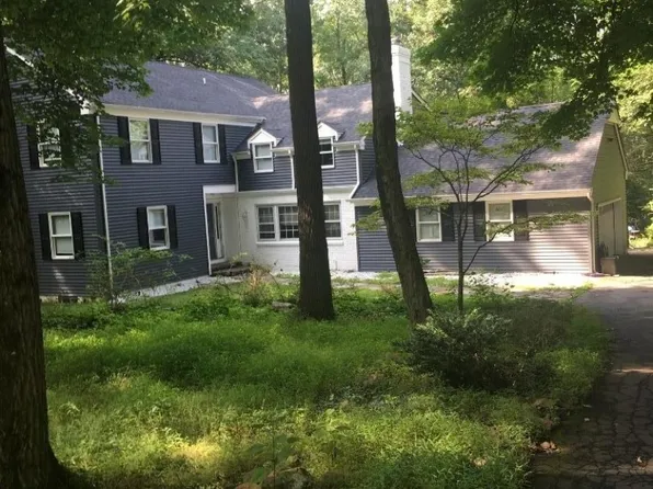 14 Sunrise Dr, Warren Twp., NJ 07059