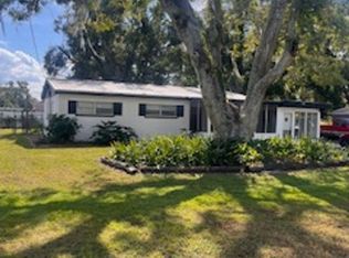 1905 E Linda St, Plant City, FL 33563